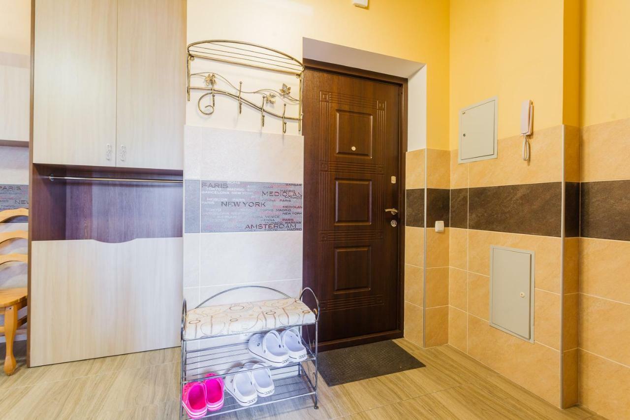Солнечная Квартира На Ломоносова 71, Вднх Kyiv Exterior photo